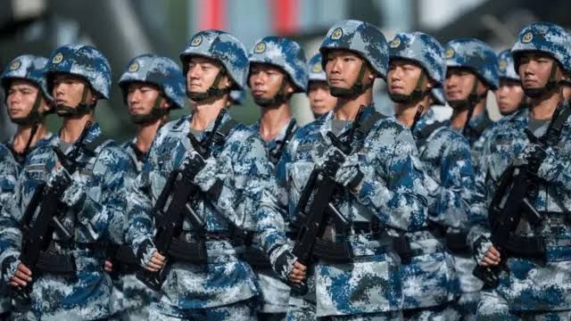 解放军放出重磅消息！据国防部通报，9月22日到25日，中方将派出部队前往印尼，参与东盟防长扩大会框架下的“三叉戟决心”实兵演练。